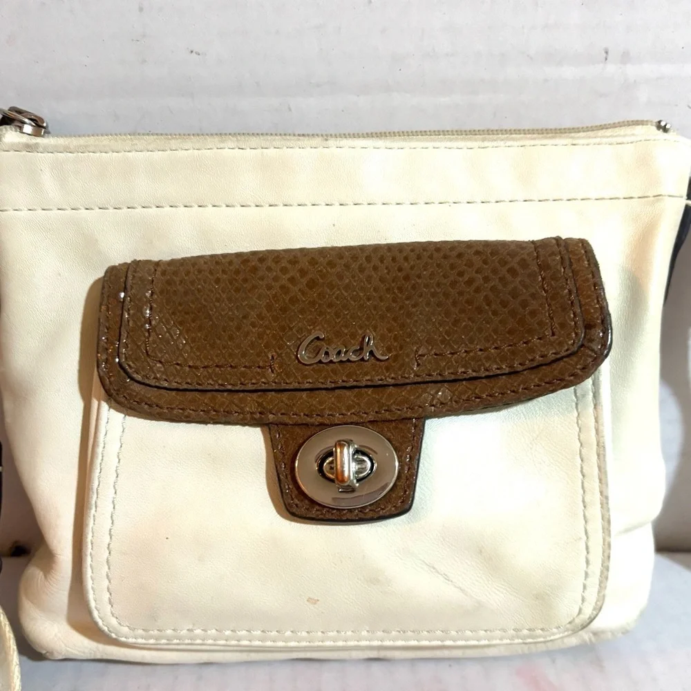 Coach vintage leather crossbody handbag - Picture 4 of 9
